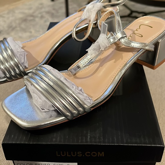 Sylvain Silver Strappy High Heel Ankle Strap Sandals/NIB/6 - Picture 6 of 9